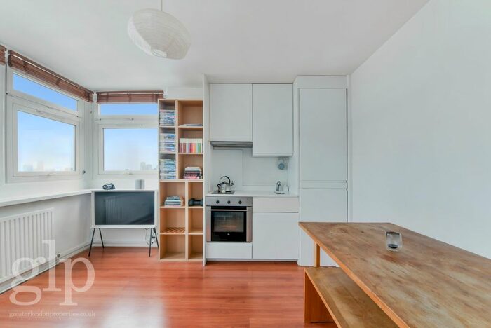 2 Bedroom Flat To Rent In Berwick Street, London, W1F