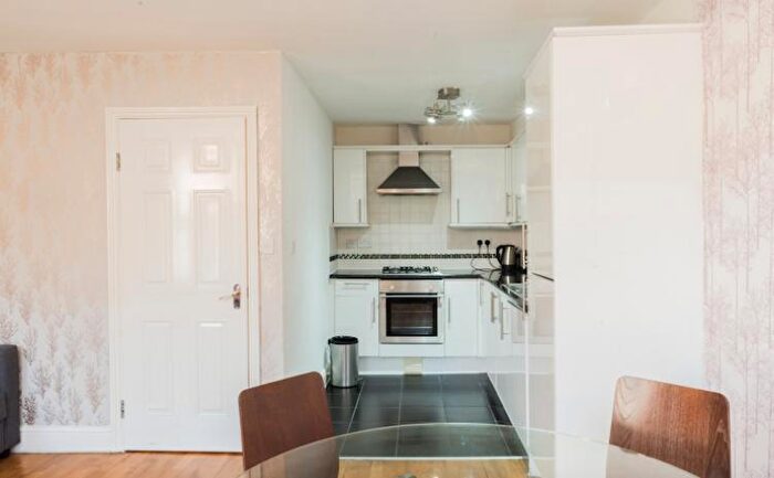 1 Bedroom Flat To Rent In Osborne Street, Bricklane, Whitechapel, Aldgate, London, E1