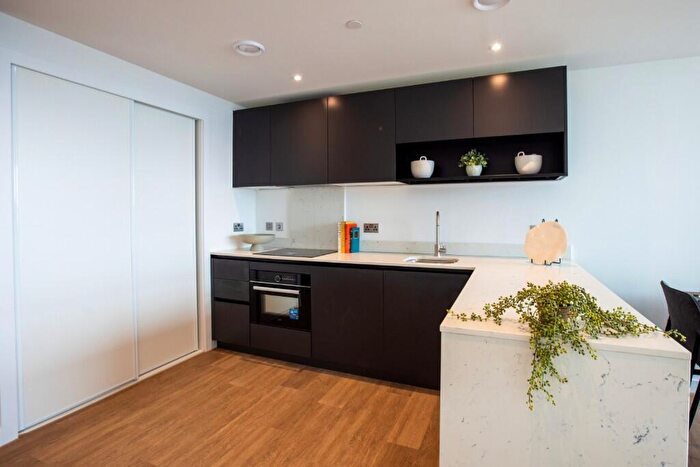 1 Bedroom Apartment To Rent In The Octagon, Birmingham, B3