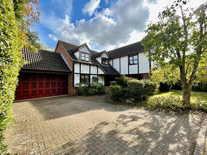 4 Bedroom Detached House For Sale In Fox Close, Dunton, SG18