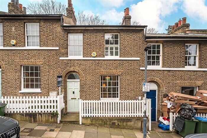 3 Bedroom Terraced House To Rent In Maidenstone Hill, Greenwich, SE10