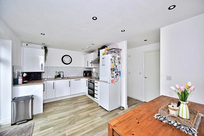 3 Bedroom Semi-Detached House For Sale In Gates Drive, Maidstone, Kent, ME17