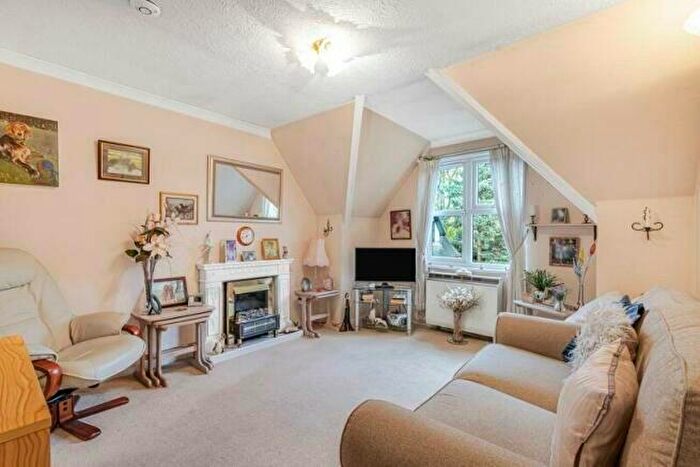 1 Bedroom Apartment For Sale In Ashfield Lane, Chislehurst, Kent, BR7