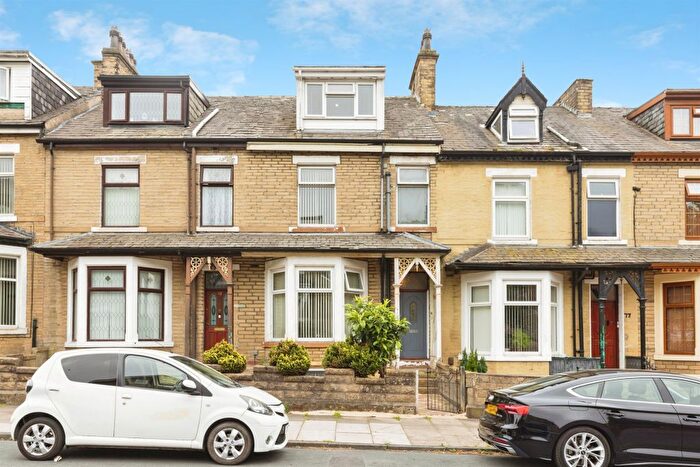 4 Bedroom Terraced House For Sale In Ashwell Road, Manningham, Bradford, BD8