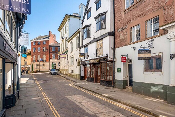 3 Bedroom Flat For Sale In High Street, Ross-on-Wye, HR9