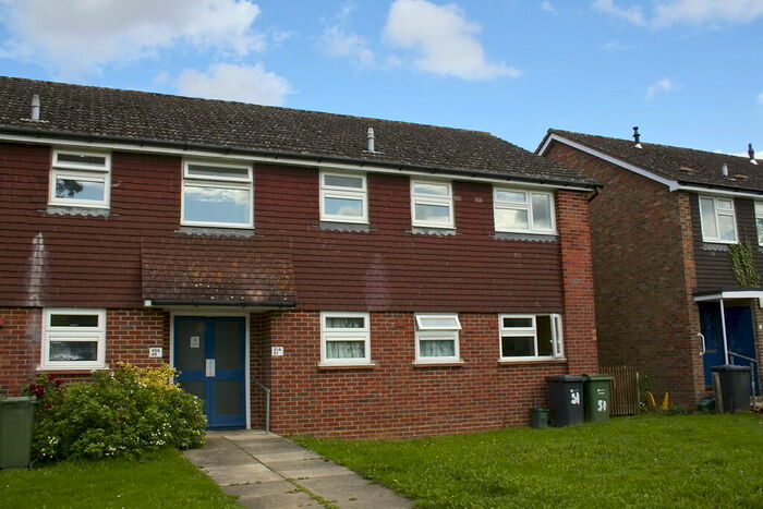 1 Bedroom Flat To Rent In Hornhatch, Chilworth, GU4
