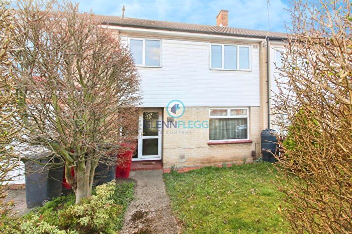 3 Bedroom Terraced House To Rent In Langley, Berkshire, SL3