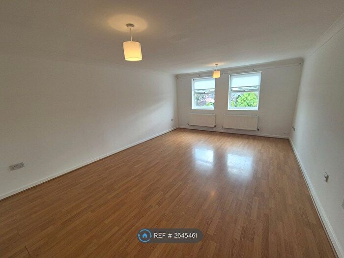 2 Bedroom Flat To Rent In East Prescot Road, Liverpool, L14