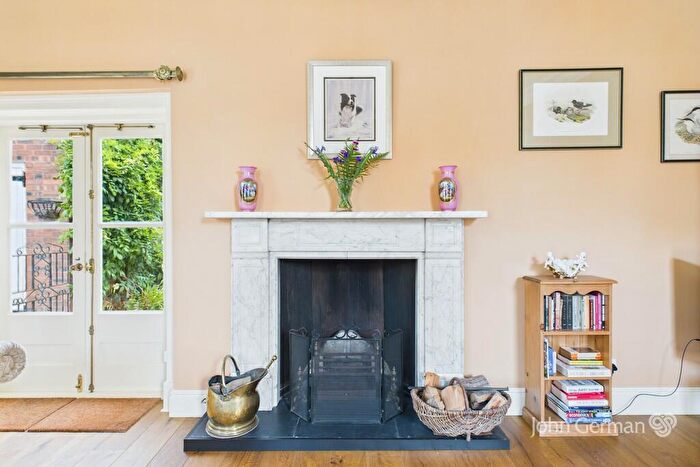 5 Bedroom Semi-Detached House For Sale In Main Street, Yoxall, DE13