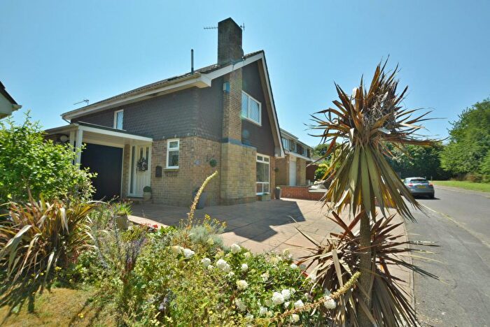 3 Bedroom Detached House For Sale In Charter Road, Wimborne, BH11