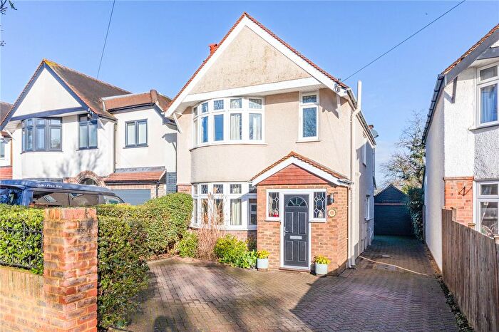 3 Bedroom Detached House For Sale In Hare Hill, Rowtown, Addlestone, Surrey, KT15