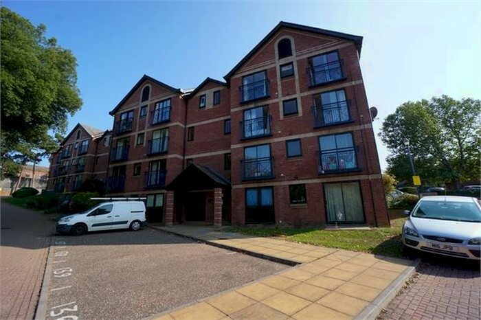 1 Bedroom Flat To Rent In Claremont Heights, Colchester, Essex. CO1