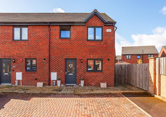 3 Bedroom End Of Terrace House For Sale In Yorkston Court, Edinburgh, EH17