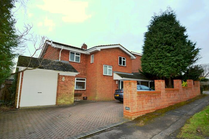 3 Bedroom Detached House To Rent In Deanscroft, Knebworth, SG3