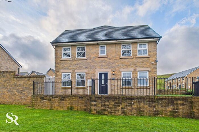 3 Bedroom Semi Detached House For Sale In Hopton Wood Way, Buxton, SK17