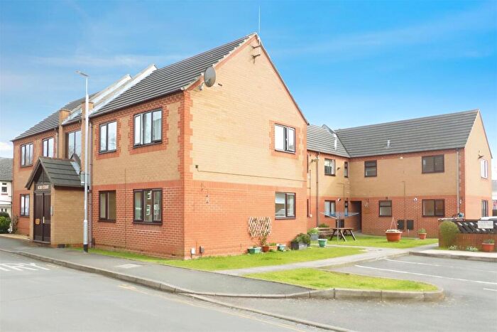 1 Bedroom Flat To Rent In Acre Court, Kettering, Northants, NN16