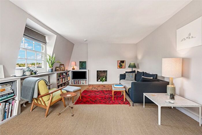 1 Bedroom Flat For Sale In Thornhill Crescent, London, N1
