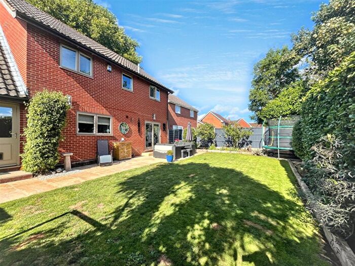 4 Bedroom Detached House For Sale In The Poplars, Forncett St. Peter, Norwich, NR16