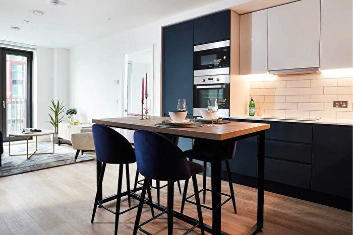 3 Bedroom Flat For Sale In Vita Living Circle Square, Oxford Road, Manchester, M1