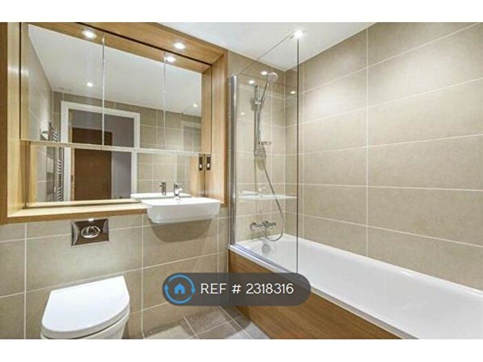 1 Bedroom Flat To Rent In Rathbone Market, Canning Town, E16