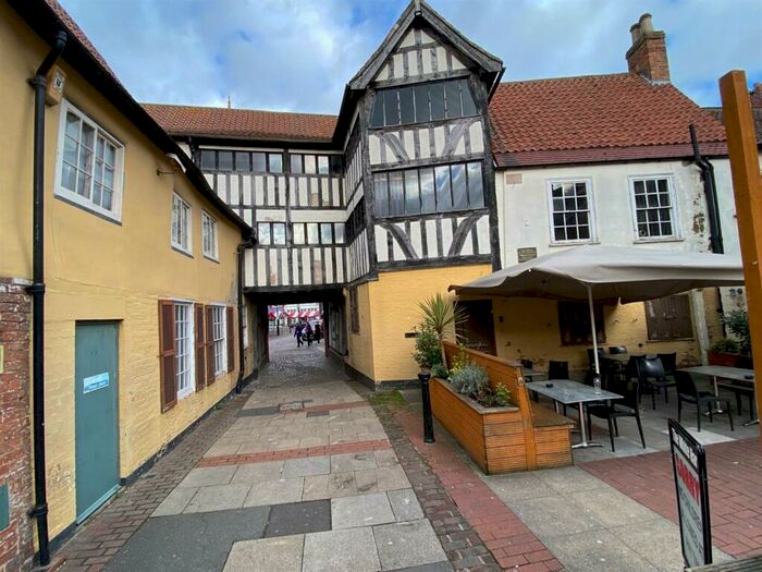 Commercial Property For Sale In Market Place, Newark, NG24