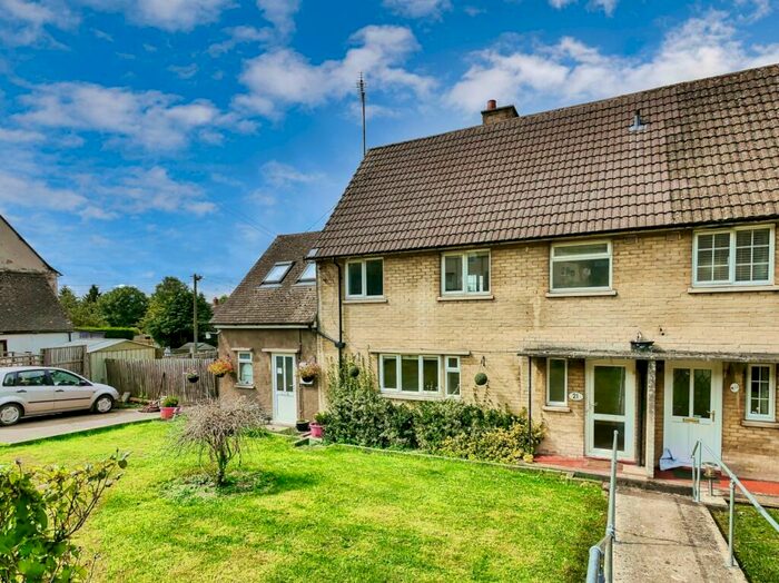 3 Bedroom Terraced House To Rent In Fortey Road, Northleach, GL54