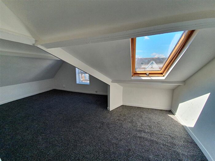 Studio To Rent In Gordon Road, Cardiff, CF24