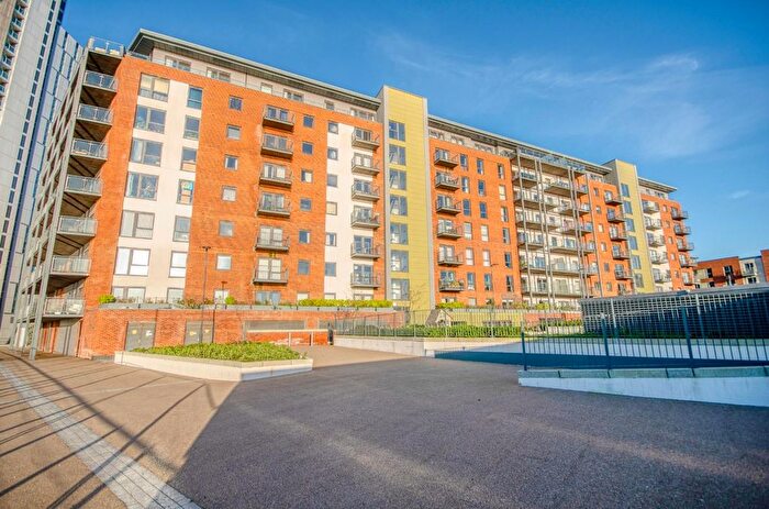 2 Bedroom Flat For Sale In Denyer Walk, Southampton, SO19