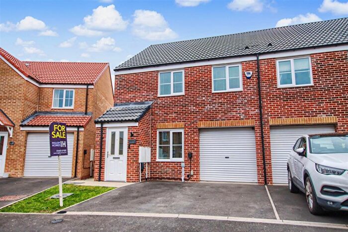 3 Bedroom Semi Detached House For Sale In Port Way, Ingleby Barwick, TS17