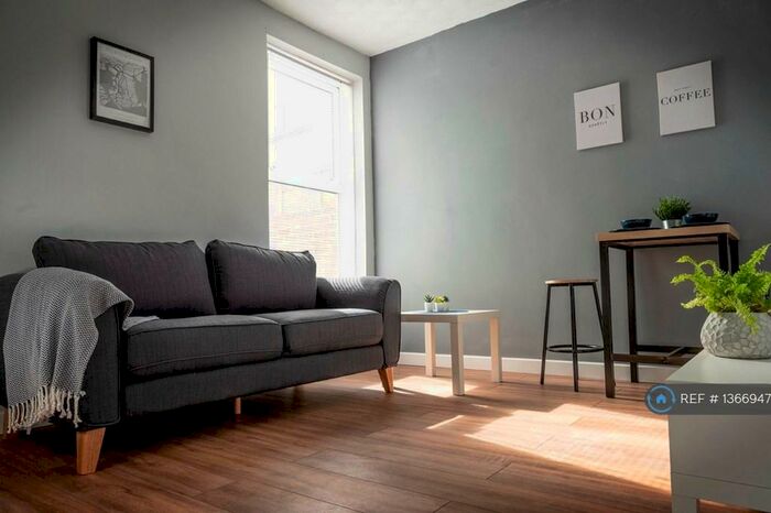 4 Bedroom Terraced House To Rent In Guildford Road, Portsmouth, PO1