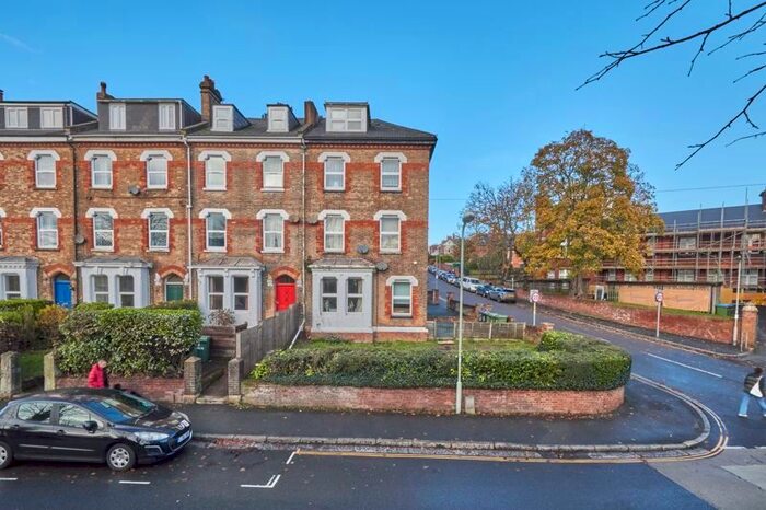 1 Bedroom Flat To Rent In Blackall Road, Exeter, EX4