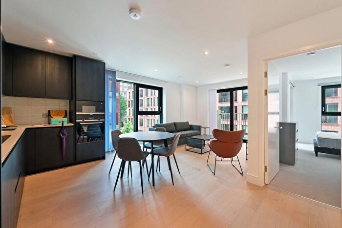 2 Bedroom Apartment To Rent In Hawksbury Heights -, S79