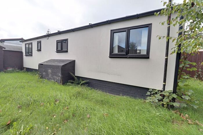 1 Bedroom Mobile/park Home For Sale In Station Road Caravan Park, Albrighton, Wolverhampton, WV7