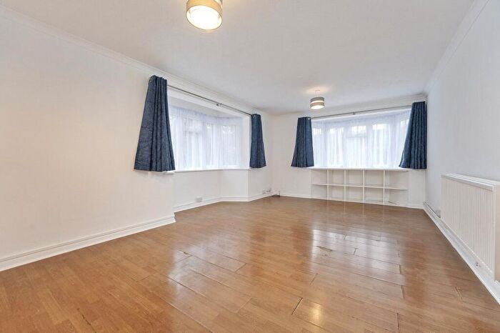 2 Bedroom Apartment To Rent In Eaton Court, Eaton Road, Sutton, Surrey, SM2
