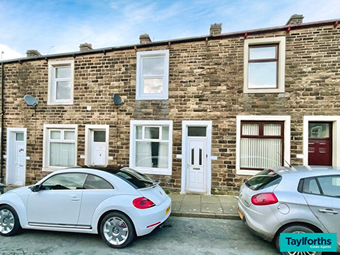 2 Bedroom Terraced House For Sale In Lower East Avenue, Barnoldswick, BB18