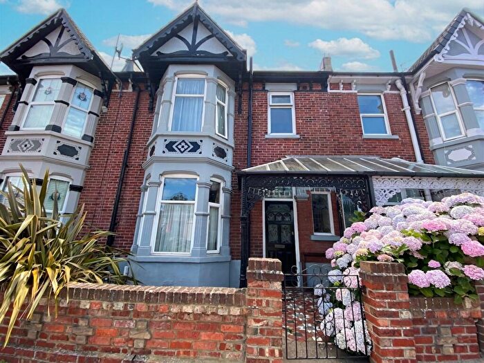 1 Bedroom Flat To Rent In Baffins Road, Portsmouth, PO3