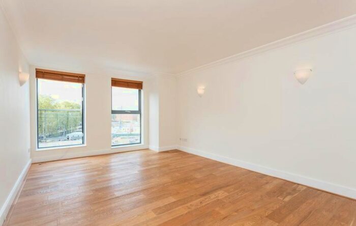 3 Bedroom Flat To Rent In George Street, Marylebone, London, W1U