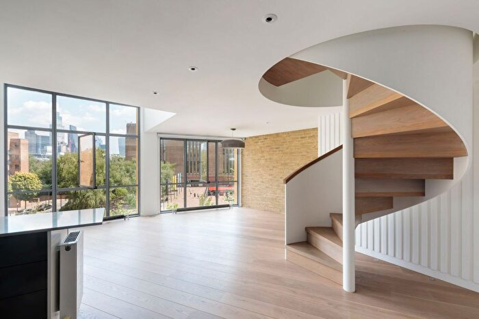 2 Bedroom Flat To Rent In Hopton Street, London, SE1