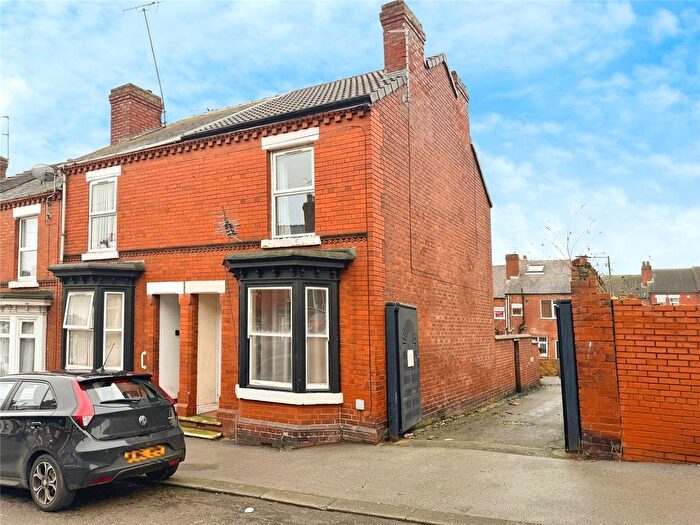 3 Bedroom End Terrace House For Sale In Clarence Avenue, Balby, Doncaster, South Yorkshire, DN4
