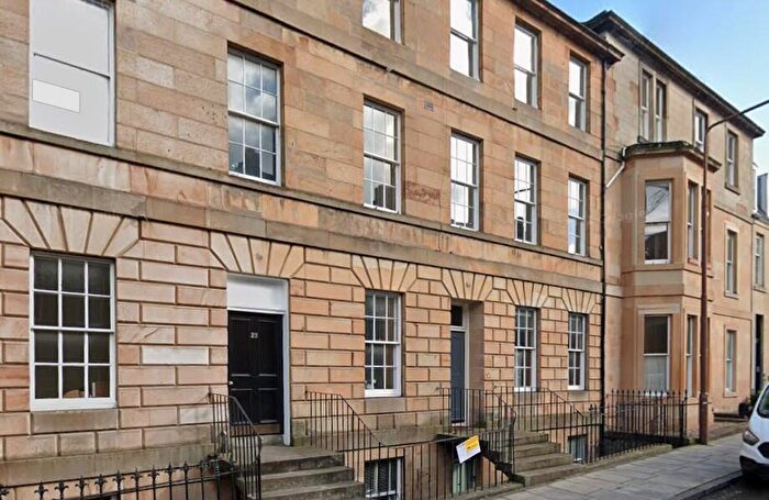Studio To Rent In Grove Street, West End, Edinburgh, EH3