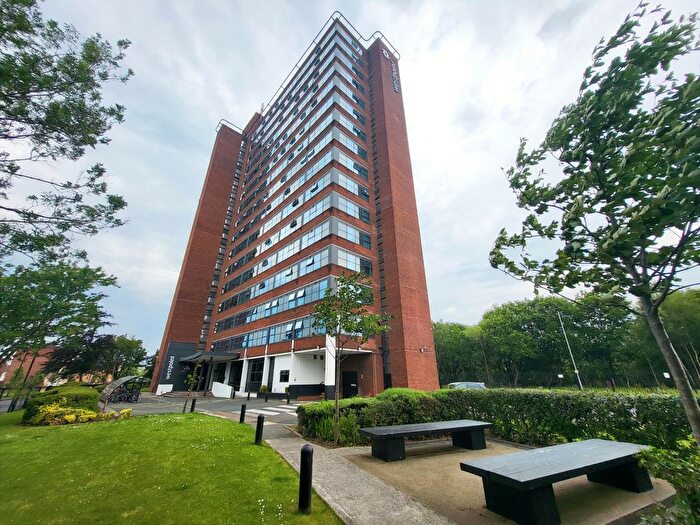 1 Bedroom Flat To Rent In West Point, Chester Road, Manchester. Qm, M16