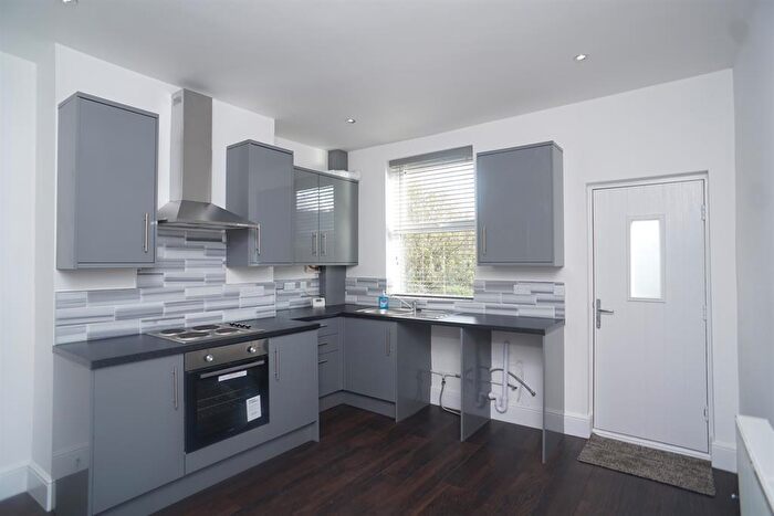 3 Bedroom Terraced House To Rent In Stannington Road, Stannington, Sheffield, S6