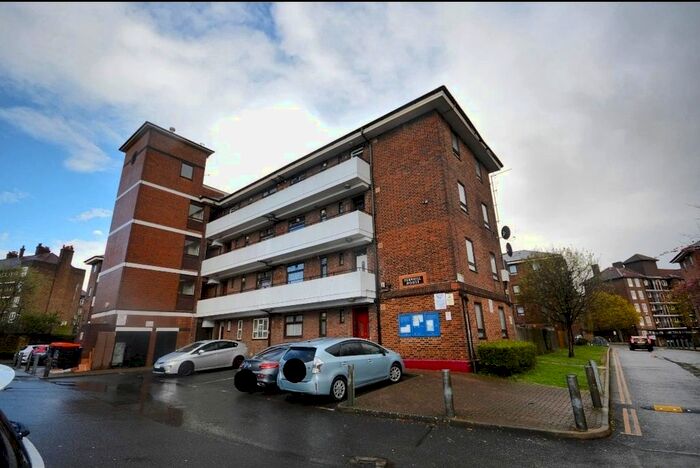 3 Bedroom Flat To Rent In Geldeston Road, London, E5