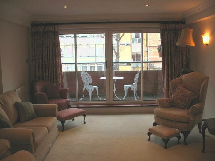 2 Bedroom Apartment To Rent In Coliseum Court, Regents Park Road, Finchley, N3