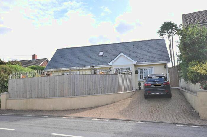 4 Bedroom Property For Sale In Pendine, Carmarthen, SA33