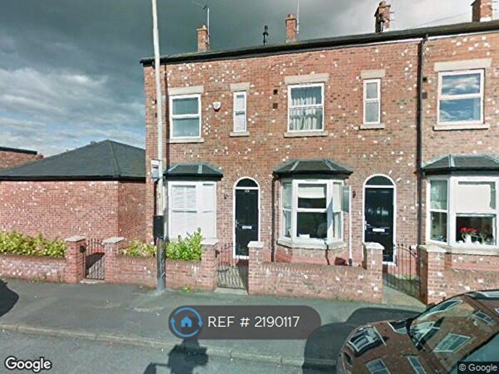 3 Bedroom Terraced House To Rent In Bond Street, Macclesfield, SK11