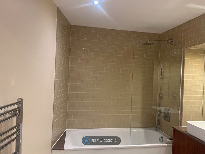 2 Bedroom Flat To Rent In Duckman Tower, London, E14