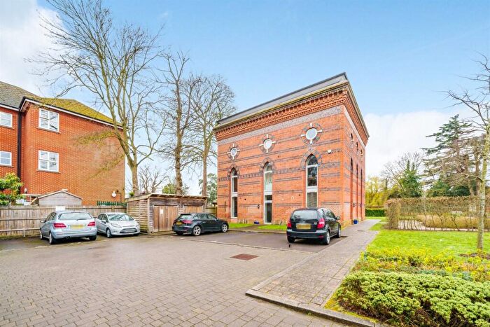 1 Bedroom Apartment To Rent In Bath Road, Reading, RG1