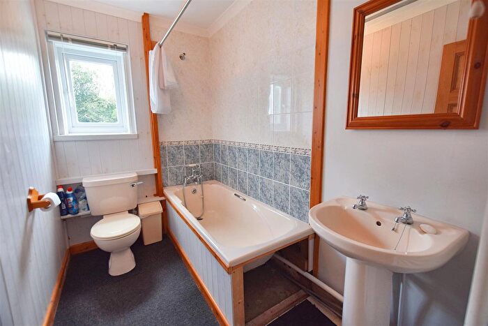 1 Bedroom Detached Bungalow For Sale In Cwm Cou, Newcastle Emlyn, SA38