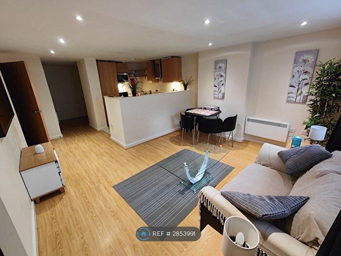 1 Bedroom Flat To Rent In Beckhampton Street, Swindon, SN1